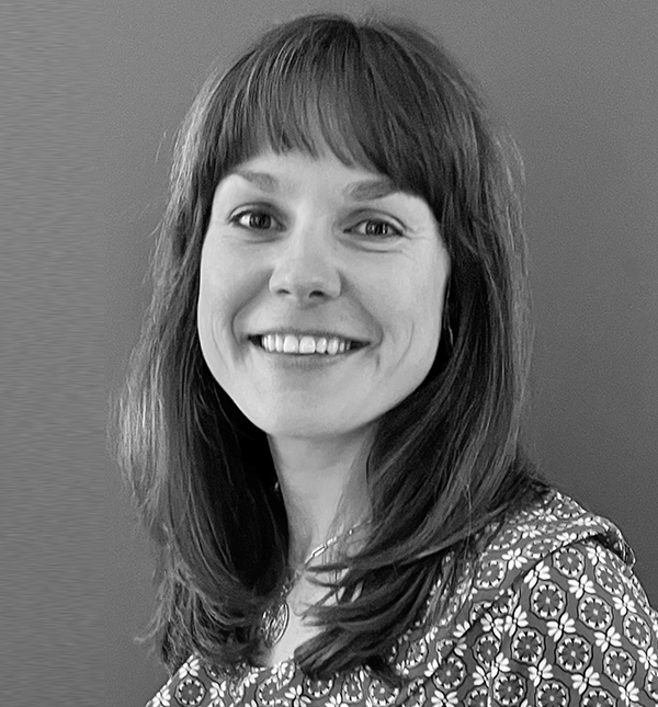 Teresa-Headshot-600x645 centered